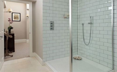 衛生間隔斷門選購指南 價格解析與裝修注意事項